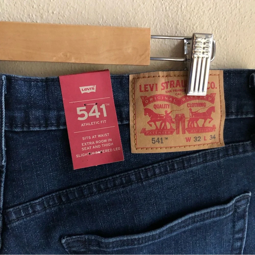 Levis levi 541